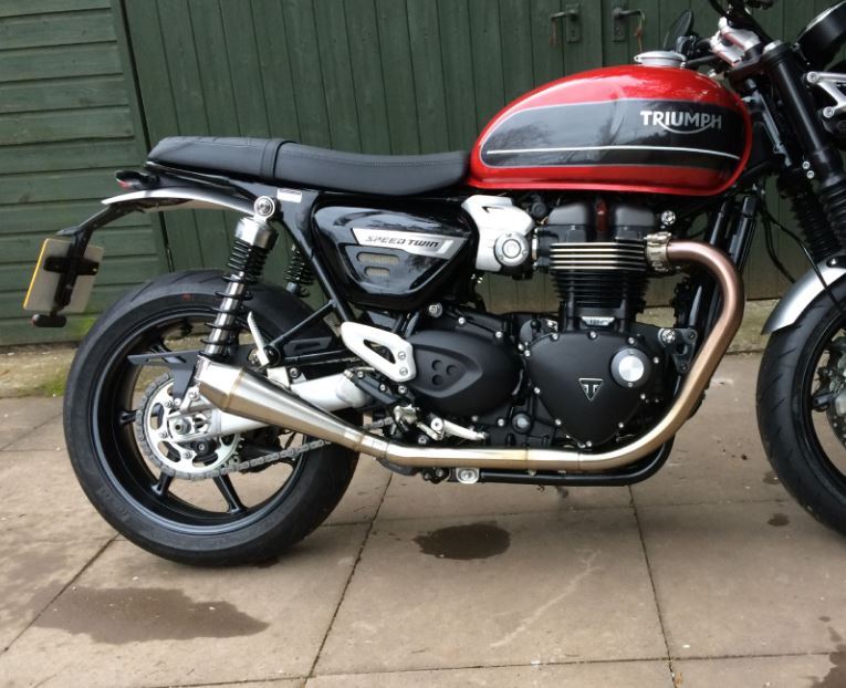 triumph speed twin luggage rack