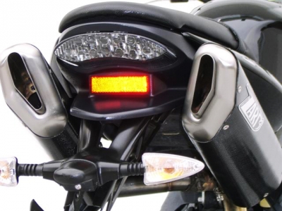 TRIUMPH STREET TRIPLE 675 HIGH MOUNTED SILENCERS