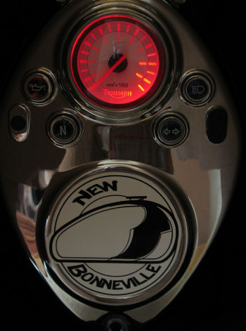 LED Conversion Kit for speedomoeter and tachometer for the new Triumph Bonneville America and Speedmaster